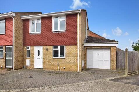 Meadside Walk, Chatham, ME5 3 bed end of terrace house for sale