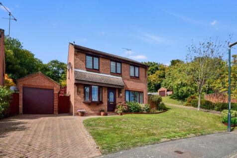 Spencer Close, Walderslade, Chatham, ME5 4 bed detached house for sale