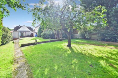 Chestnut Avenue, Walderslade... 2 bed detached bungalow for sale