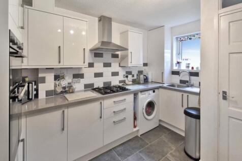 Clover Bank View, Walderslade, ME5 2 bed terraced house for sale