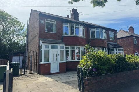 Kings Road, Old Trafford, M16 0FH 3 bed semi