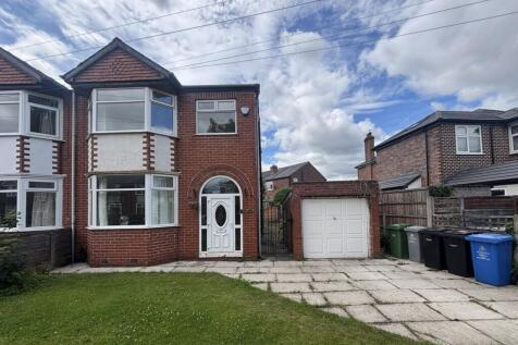 Leyburn Avenue Stretford, M32 8DZ 3 bed semi