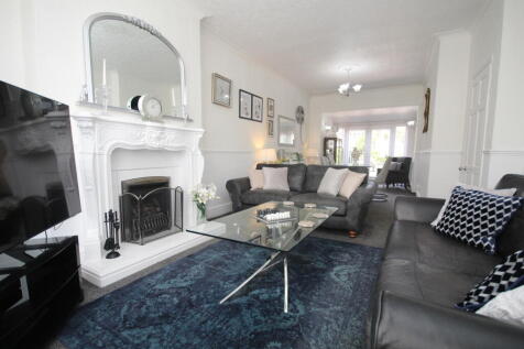 Melville Road, Stretford, M32 8EA 3 bed detached house for sale