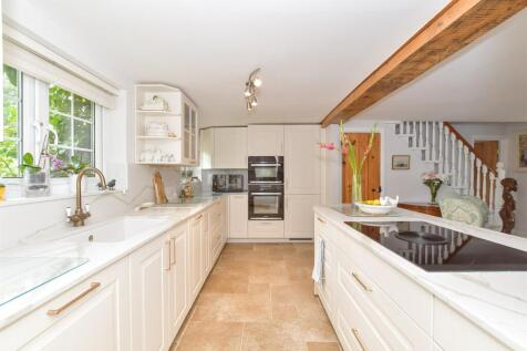 3 bedroom cottage for sale