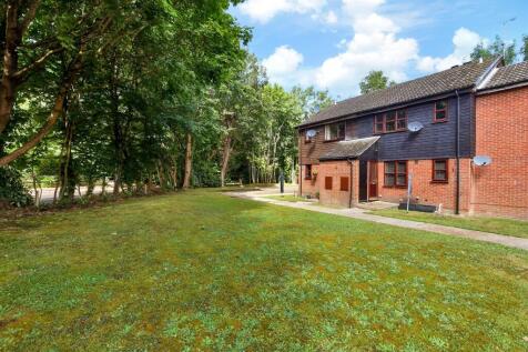 Elm Park, Cranleigh, Surrey 1 bed ground floor flat for sale