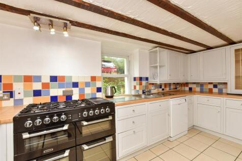 4 bedroom semi-detached house for sale