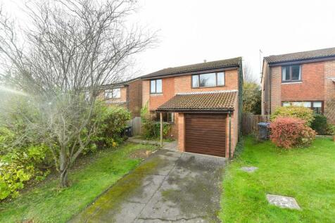 Barton Crescent, East Grinstead, West... 4 bed detached house for sale