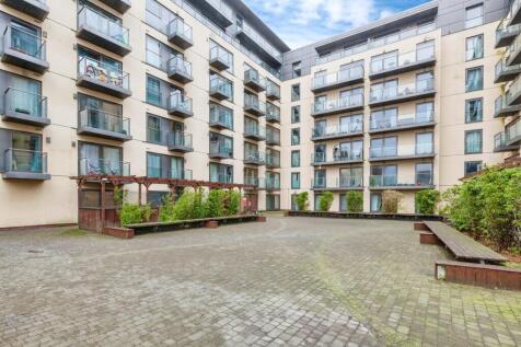 1 bedroom flat for sale