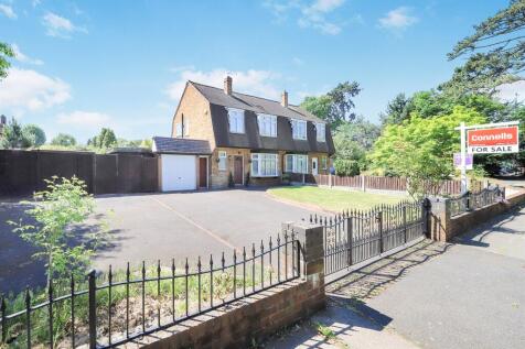 3 bedroom semi-detached house for sale