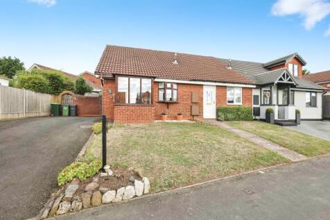 1 bedroom detached bungalow for sale