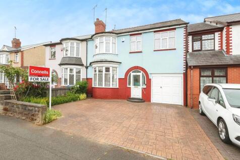 4 bedroom semi-detached house for sale