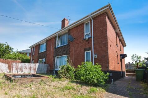 4 bedroom semi-detached house for sale