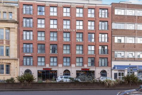 2 bedroom flat for sale