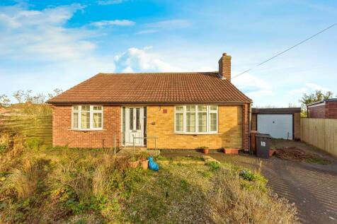 2 bedroom detached bungalow for sale