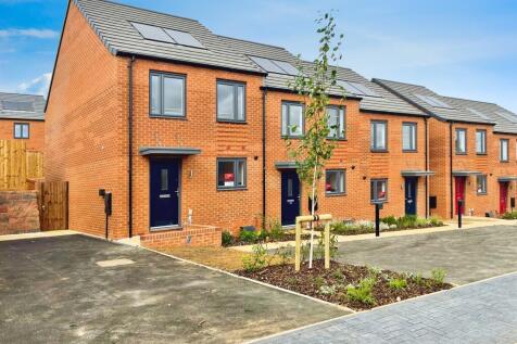 2 bedroom semi-detached house for sale