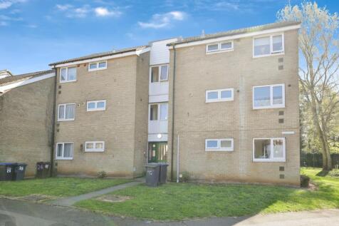 2 bedroom ground floor flat for sale