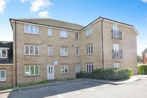 2 bedroom ground floor flat for sale