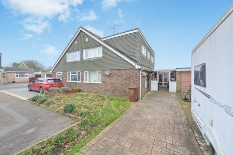 6 bedroom semi-detached house for sale