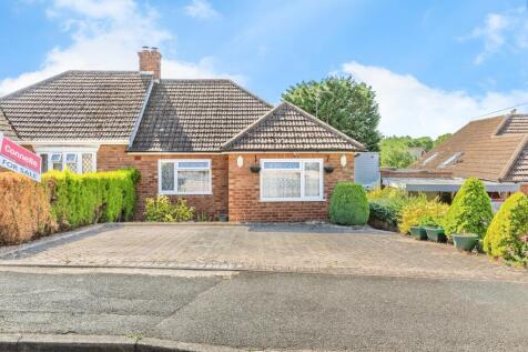 2 bedroom semi-detached bungalow for sale