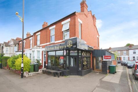4 bedroom end of terrace house for sale