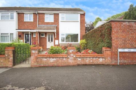 3 bedroom end of terrace house for sale