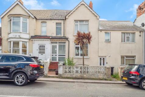 3 bedroom maisonette for sale