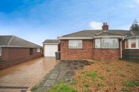 2 bedroom semi-detached bungalow for sale