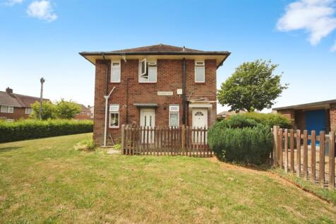 1 bedroom ground floor flat for sale