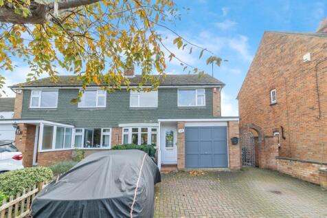 3 bedroom semi-detached house for sale