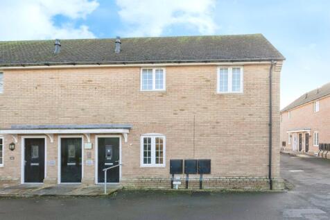 1 bedroom ground floor flat for sale