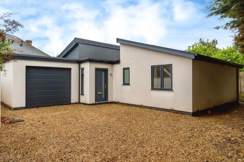 3 bedroom detached bungalow for sale