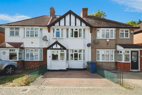 4 bedroom terraced house for sale