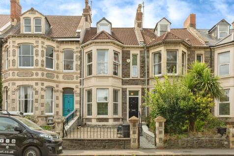 7 bedroom terraced house for sale