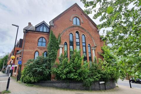 1 bedroom ground floor flat for sale