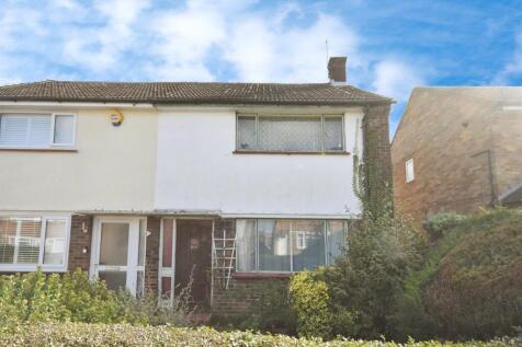 2 bedroom semi-detached house for sale