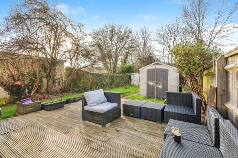 1 bedroom ground floor flat for sale