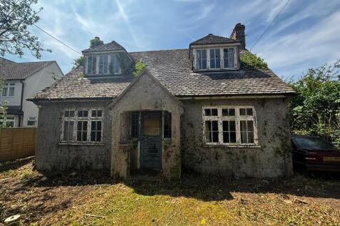 2 bedroom detached house for sale