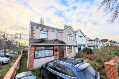 5 bedroom semi-detached house for sale