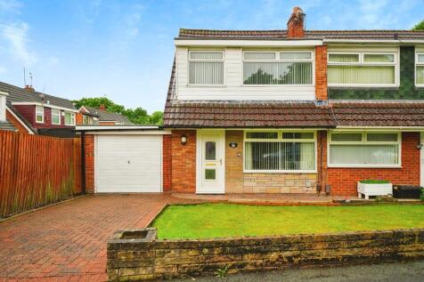 3 bedroom semi-detached house for sale