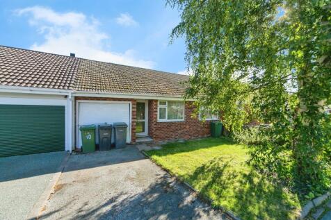 1 bedroom semi-detached bungalow for sale