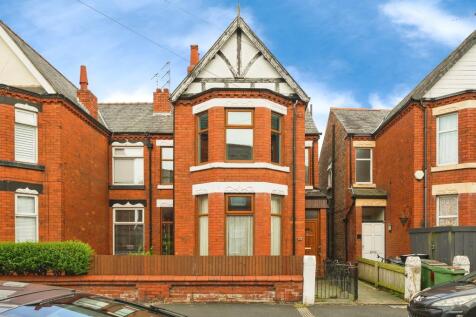 4 bedroom semi-detached house for sale