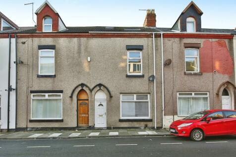 4 bedroom terraced house for sale