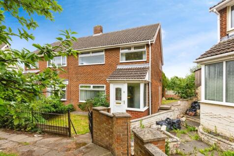 3 bedroom semi-detached house for sale