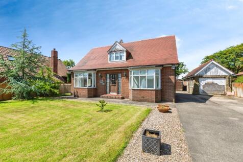3 bedroom detached bungalow for sale