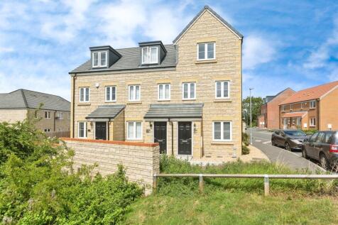 3 bedroom end of terrace house for sale