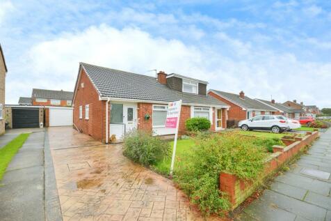 2 bedroom semi-detached bungalow for sale