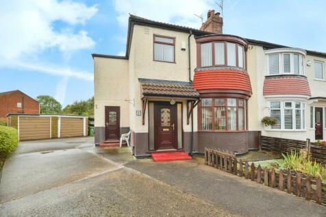 3 bedroom semi-detached house for sale