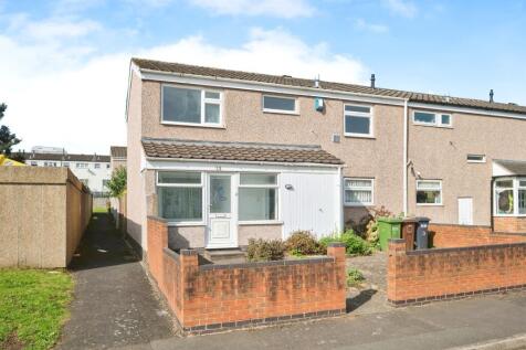 4 bedroom end of terrace house for sale