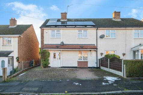 3 bedroom semi-detached house for sale