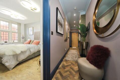 2 bedroom flat for sale